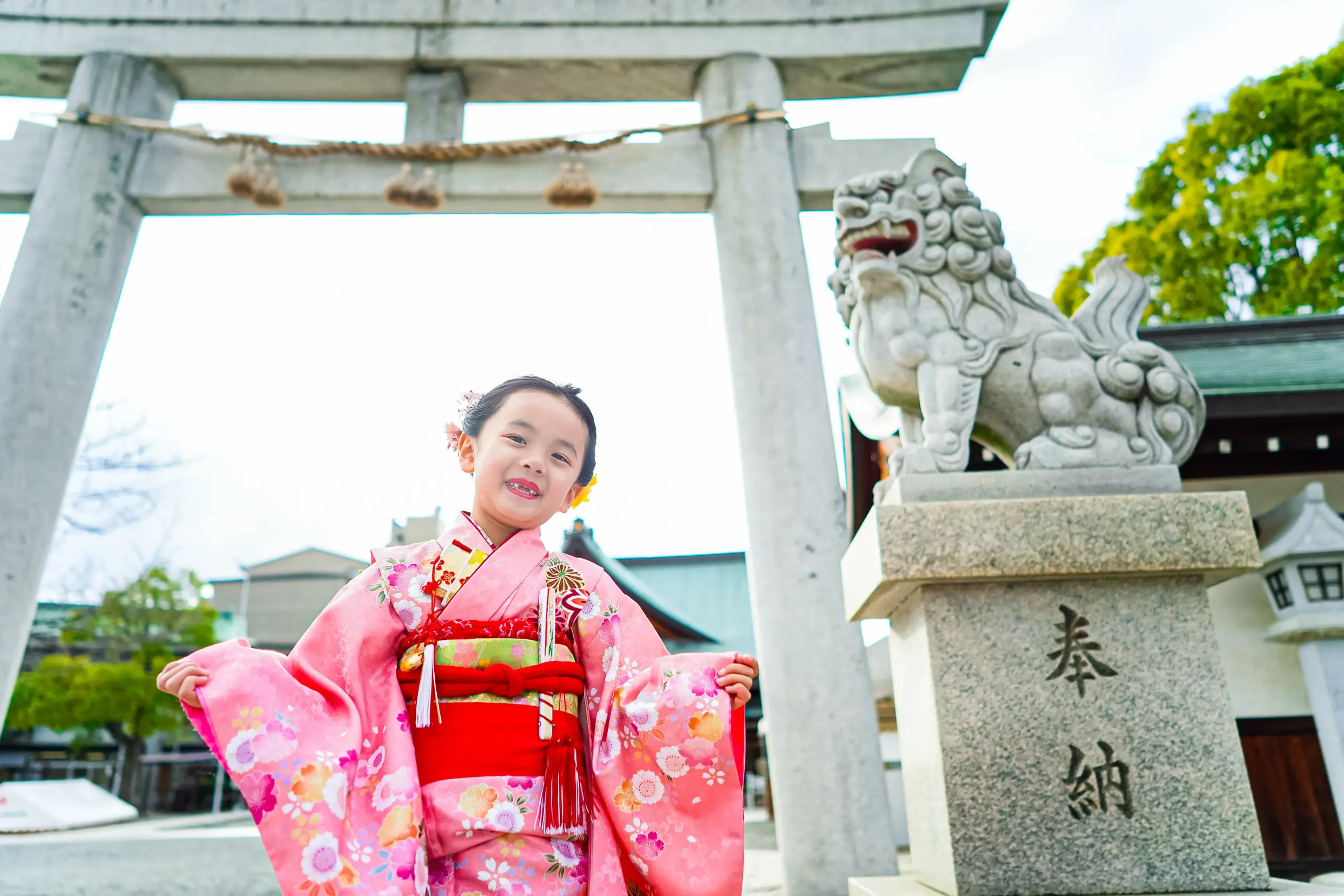 堺市出雲大社大阪分祠にて七五三の写真撮影。写真館FYS Photographyの七五三出張撮影。