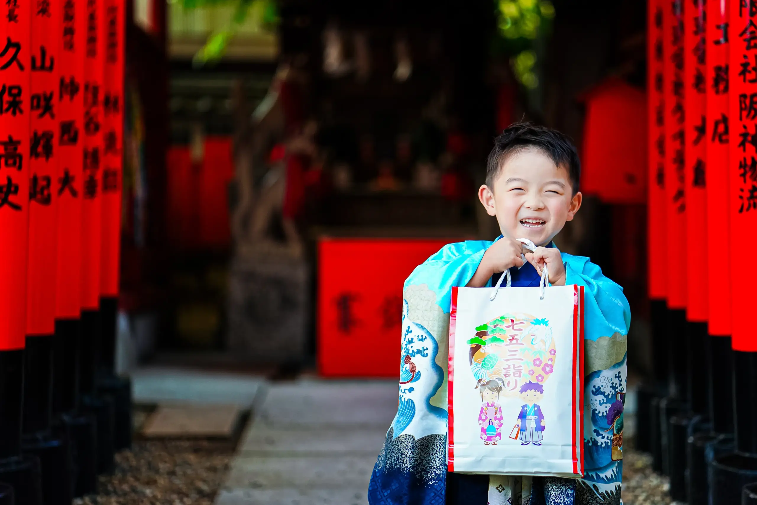 堺市石津太神社にて七五三の写真撮影。写真館FYS Photographyの七五三出張撮影。