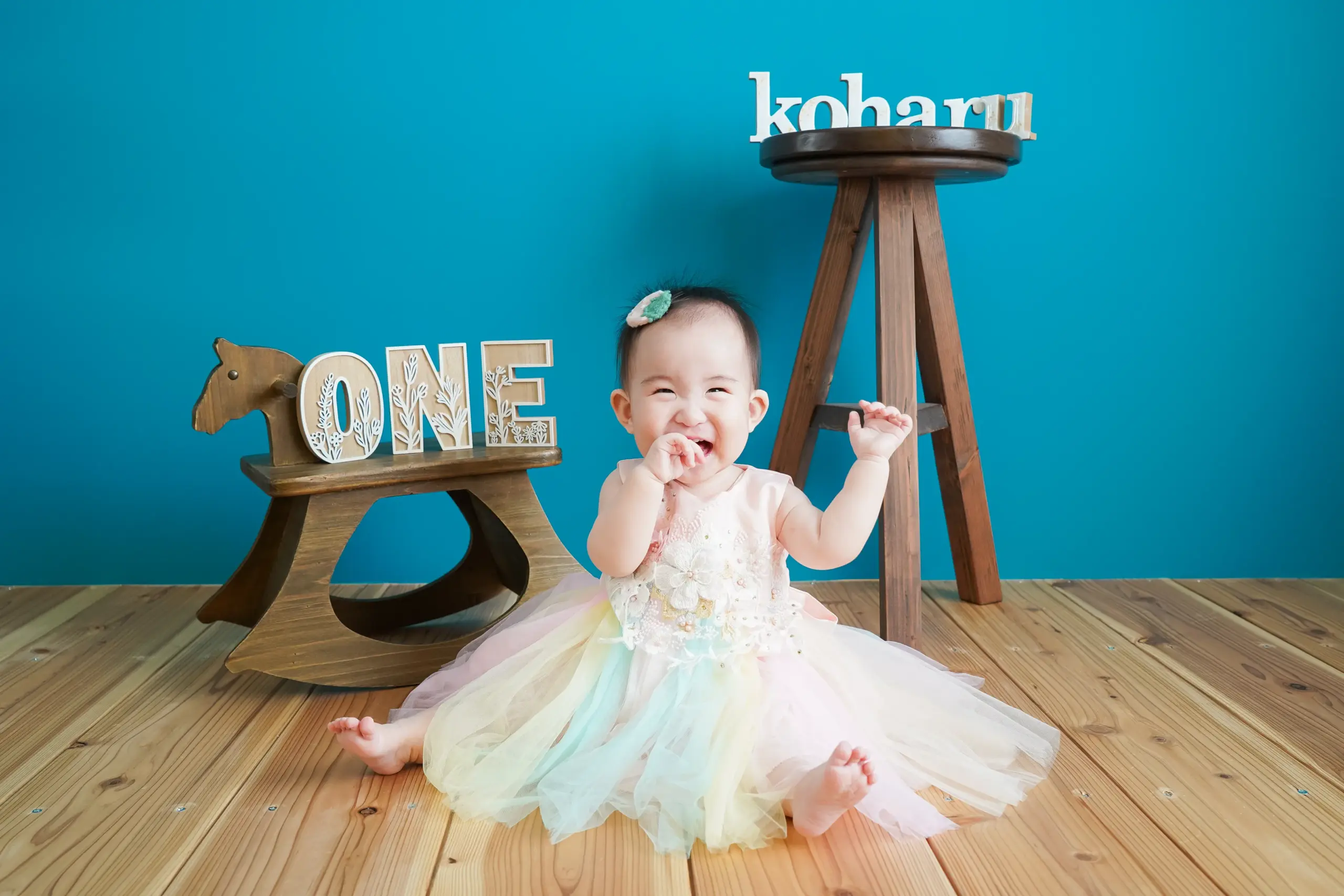 堺市にある写真館、FYS Photographyで1歳のお誕生日撮影